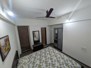 Bedroom in 3 BHK Apartment at Kamgar Putala Vasahat – for Rent