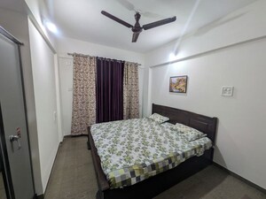 Bedroom in 3 BHK Apartment at Kamgar Putala Vasahat – for Rent
