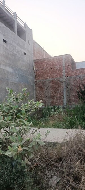  Plot – Exterior View View at Indergarhi - for Sale