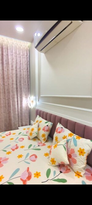 Bedroom in 2 BHK Apartment at Kamgar Putala Vasahat – for Rent