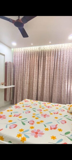 Bedroom in 2 BHK Apartment at Kamgar Putala Vasahat – for Rent
