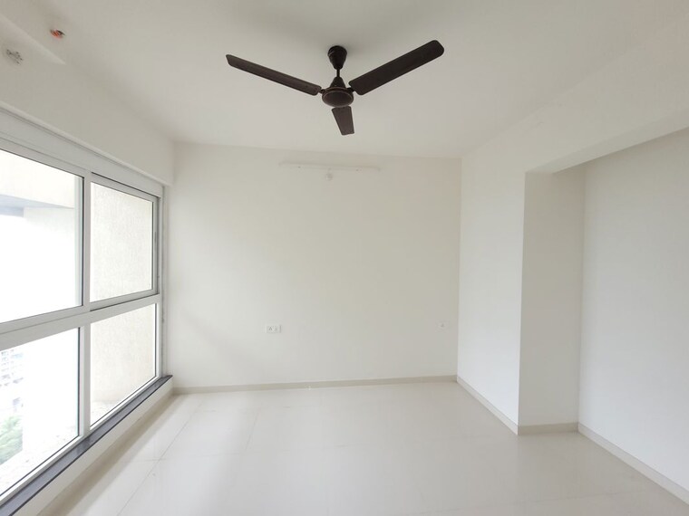 Room, godrej-emerald 2 Bedroom 700 Sq.Ft. Apartment In Ghodbunder Road Thane 10464313