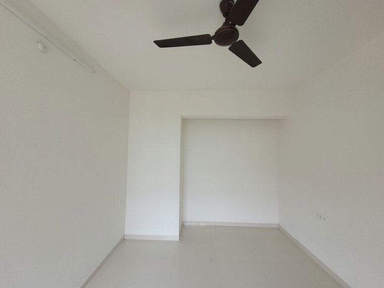 Room, godrej-emerald 2 Bedroom 700 Sq.Ft. Apartment In Ghodbunder Road Thane 10464313