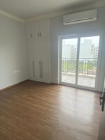 3.5 BHK + Servant Room 2134 Sq.Ft. Apartment in Central Park Flower Valley Aqua Front Towers