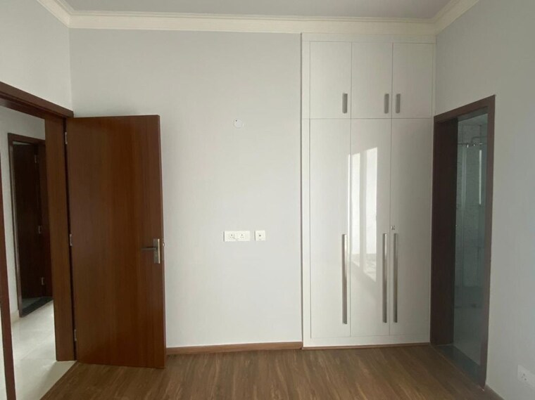 Room, central-park-flower-valley-aqua-front-towers 3.5 Bedroom 2134 Sq.Ft. Apartment In Sohna Sector 33 Gurgaon 10464328