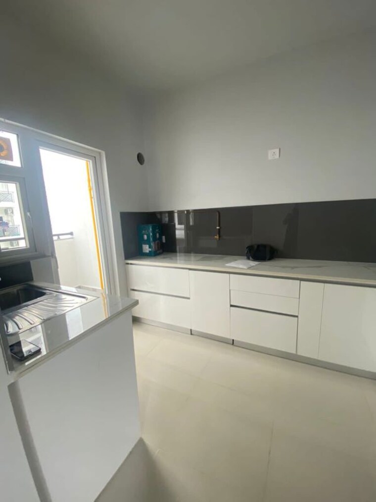 Kitchen, central-park-flower-valley-aqua-front-towers 3.5 Bedroom 2134 Sq.Ft. Apartment In Sohna Sector 33 Gurgaon 10464328