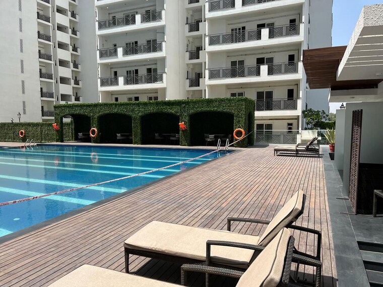 Exterior View, central-park-flower-valley-aqua-front-towers 3.5 Bedroom 2134 Sq.Ft. Apartment In Sohna Sector 33 Gurgaon 10464328