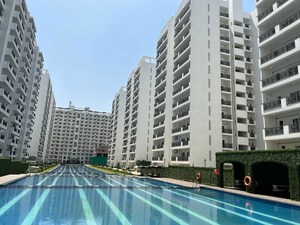 3.5 BHK Apartment – Exterior View View at Central Park Flower Valley Aqua Front Towers, Sohna Sector 33 - for Rent
