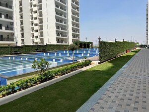 3.5 BHK Apartment – Exterior View View at Central Park Flower Valley Aqua Front Towers, Sohna Sector 33 - for Rent
