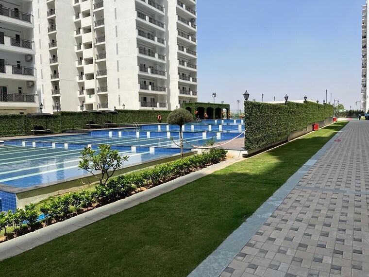 Exterior View, central-park-flower-valley-aqua-front-towers 3.5 Bedroom 2134 Sq.Ft. Apartment In Sohna Sector 33 Gurgaon 10464328
