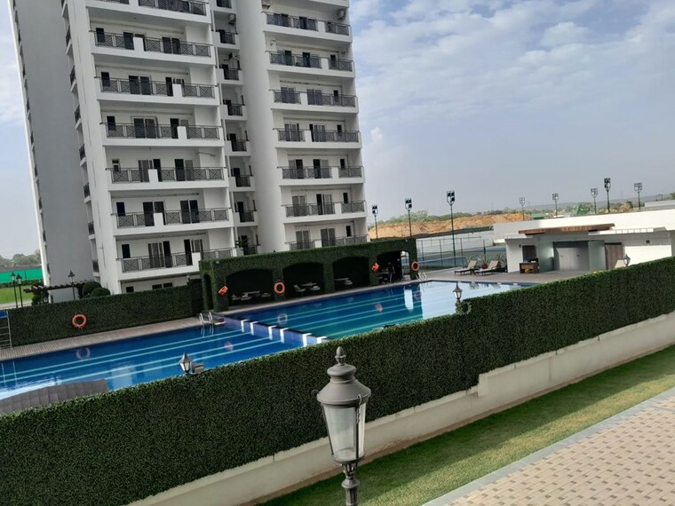 Exterior View, central-park-flower-valley-aqua-front-towers 3.5 Bedroom 2134 Sq.Ft. Apartment In Sohna Sector 33 Gurgaon 10464347