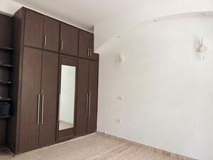 Room in 5 BHK Independent House at Malibu Town – for Sale