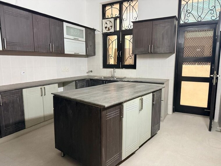 Kitchen, malibu town 5 Bedroom 2500 Sq.Ft. Independent House In Malibu Town Gurgaon 10464325