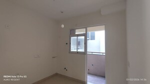 Room in 3 BHK Apartment at Aurobindo The Regent, Kondapur – for Sale