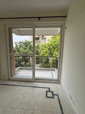 Balcony in 3.5 BHK Apartment at Dwarka – for Rent