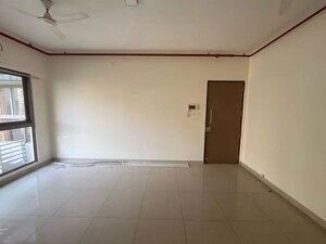 Room in 2 BHK Apartment at The Wadhwa Promenade, Ghatkopar West – for Rent