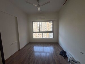 2 BHK Apartment For Rent in The Wadhwa Promenade, Ghatkopar West