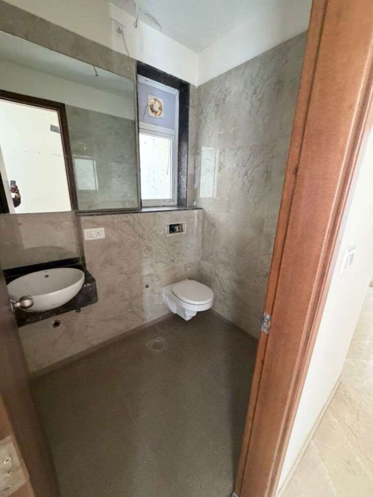 Bathroom, lnt-crescent-bay-t6 3 Bedroom 1800 Sq.Ft. Apartment In Parel Mumbai 10464359