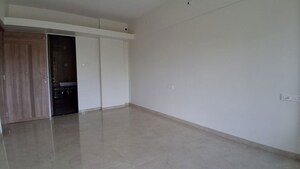 Room in 3 BHK Apartment at Sanewadi – for Sale