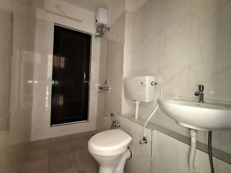 Bathroom, puranik-city-reserva 1 Bedroom 464 Sq.Ft. Apartment In Ghodbunder Road Thane 10464434