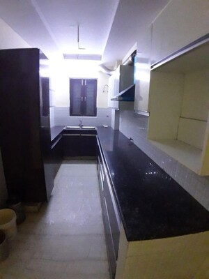 Kitchen in 3 BHK Builder Floor at Sector 43 – for Rent