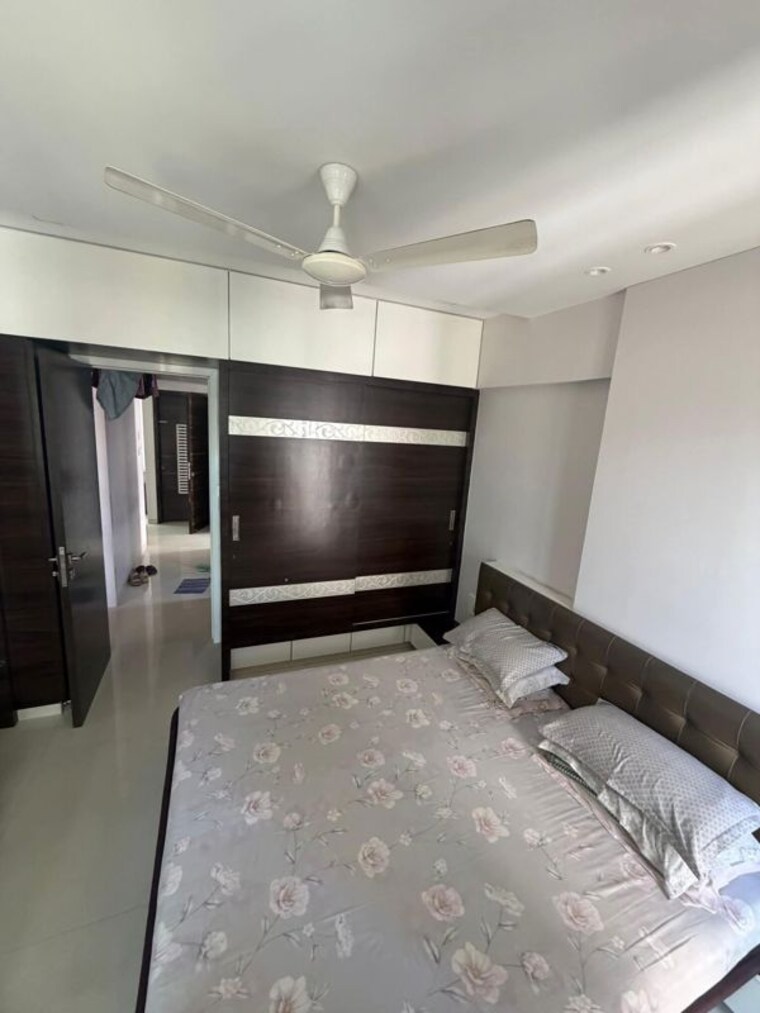 Bedroom, hill-road-chs 2 Bedroom 800 Sq.Ft. Apartment In Bandra West Mumbai 10464413