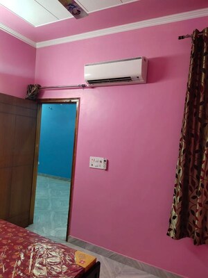 Room in 2 BHK Independent House at Alpha 1 RWA, Alpha 1 Greater Noida – for Rent