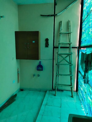 Furnished Amenities in 2 BHK Independent House at Alpha 1 RWA, Alpha 1 Greater Noida – for Rent
