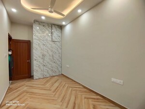 Room in 3 BHK Builder Floor at East Of Kailash – for Rent