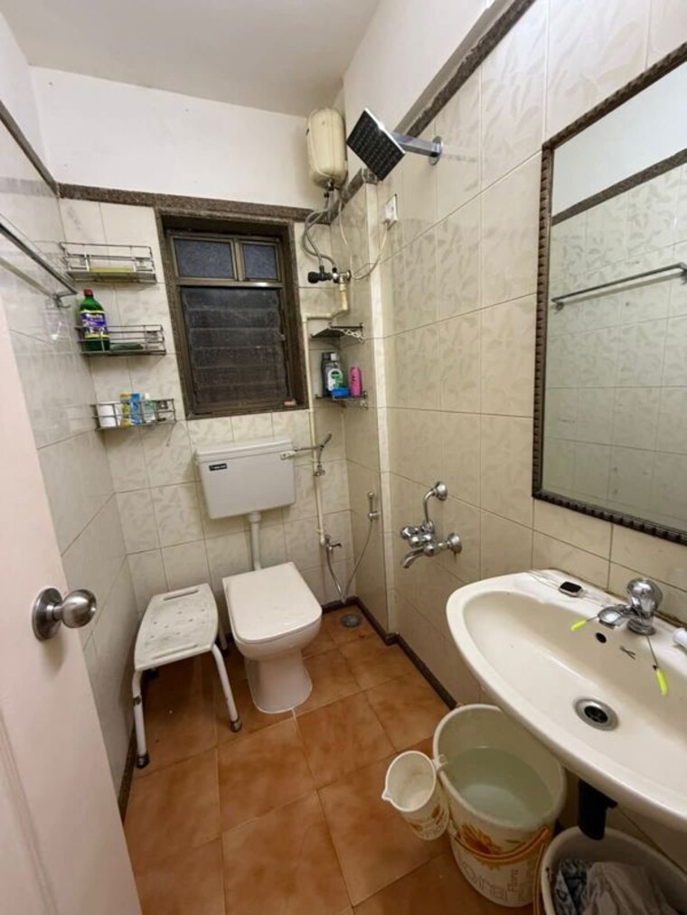 Bathroom, seven-bungalow 2 Bedroom 700 Sq.Ft. Apartment In Andheri West Mumbai 10464471