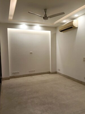 Room in 4 BHK Builder Floor at Greater Kailash I – for Sale