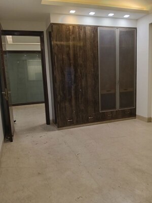 Room in 4 BHK Builder Floor at Greater Kailash I – for Sale