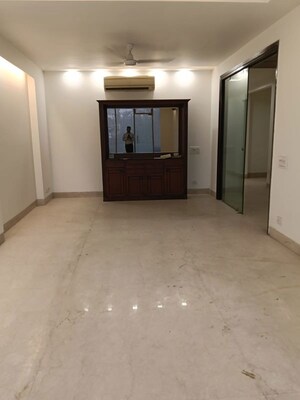 Room in 4 BHK Builder Floor at Greater Kailash I – for Sale