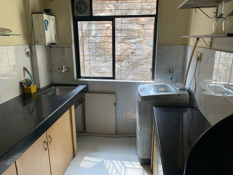 Kitchen, lok-yamuna 1 Bedroom 500 Sq.Ft. Apartment In Andheri East Mumbai 10464536