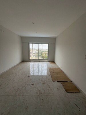 2 BHK Apartment For Rent in Adarsh Sapna Building, Chembur