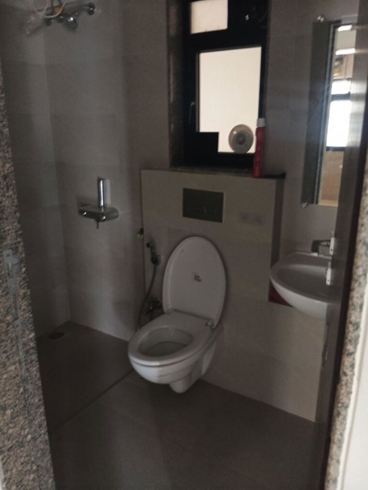 Bathroom, kanakia-spaces-zen-world 2 Bedroom 730 Sq.Ft. Apartment In Kanjurmarg East Mumbai 10464551