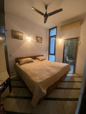 Bedroom in 2 BHK Builder Floor at Safdarjung Enclave – for Rent