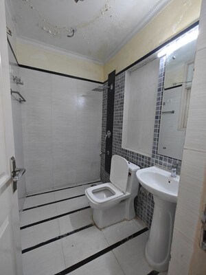 Bathroom in 3.5 BHK Builder Floor at Ardee Platinum Independent Floors, Sector 52 – for Rent