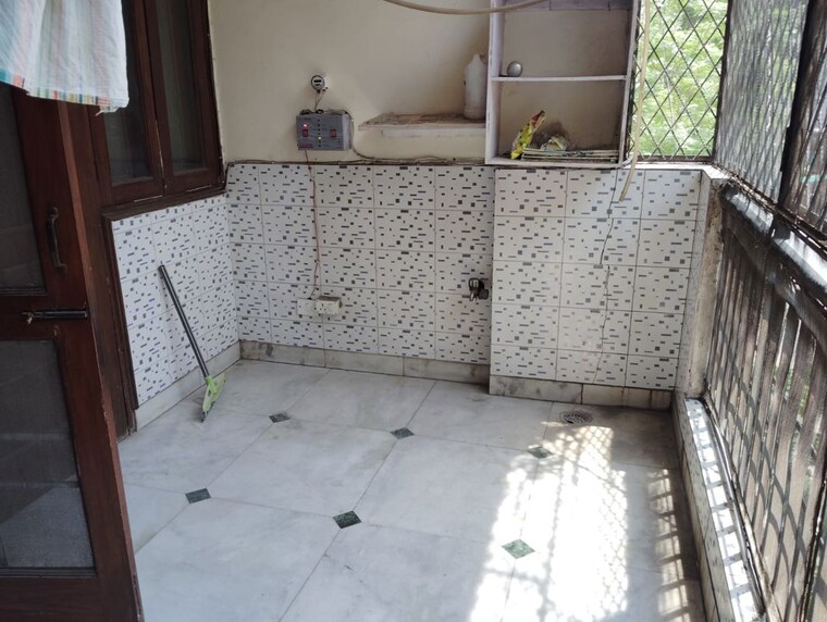 Balcony, kalkaji 3 Bedroom 1800 Sq.Ft. Builder Floor In Kalkaji Delhi 10464578