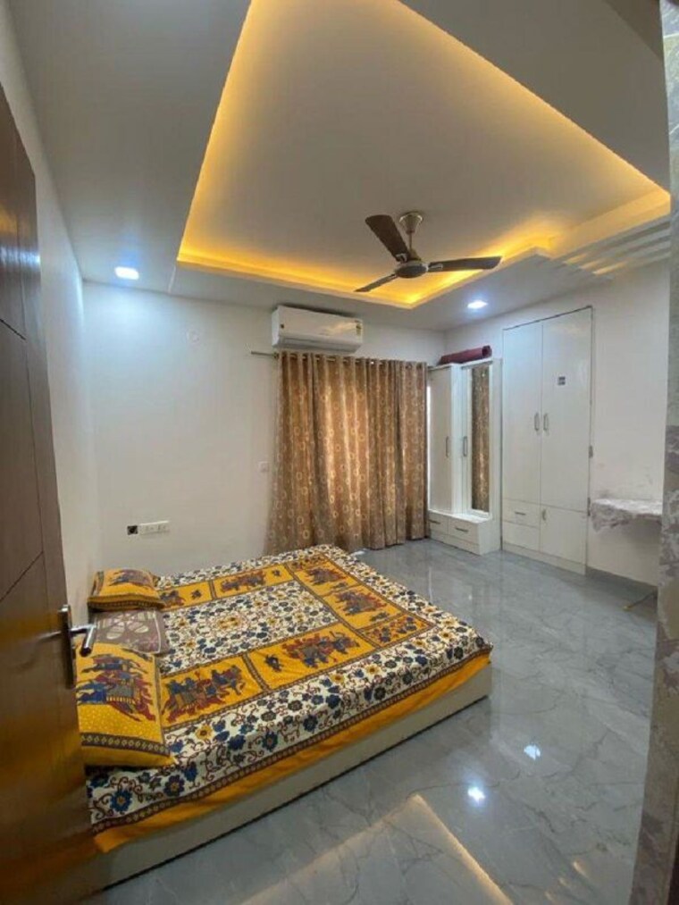 Bedroom, spr-imperial-estate 3.5 Bedroom 2053 Sq.Ft. Apartment In Sector 82 Faridabad 10464539