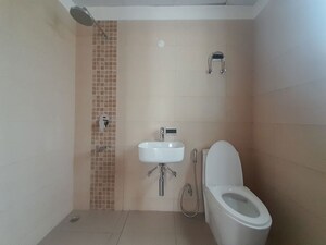 Bathroom in 2.5 BHK Builder Floor at Central Park Flower Valley, Sohna Sector 33 – for Sale