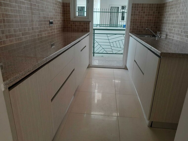Balcony, central-park-flower-valley 2.5 Bedroom 1093 Sq.Ft. Builder Floor In Sohna Sector 33 Gurgaon 10464608