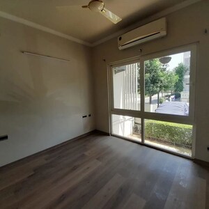 Room in 2.5 BHK Builder Floor at Central Park Flower Valley, Sohna Sector 33 – for Sale