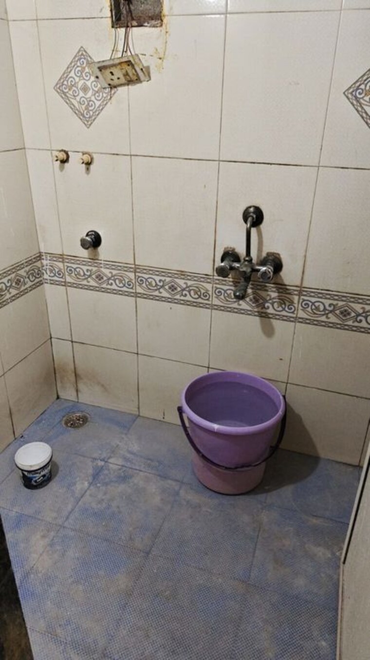 Bathroom, new-prathamesh-niwas-chs 1 Bedroom 450 Sq.Ft. Apartment In Thakurli Thane 10464630