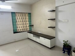 2 BHK Apartment For Rent in RR Lunkad 66 Avenue