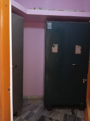 Cupboard in 1 BHK Builder Floor at Sector 4 – for Rent