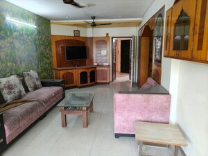Living Room in 3 BHK Apartment at Satellite – for Rent