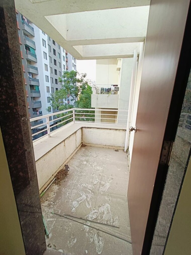 Balcony, wakad 1 Bedroom 550 Sq.Ft. Apartment In Wakad Pune 10464748