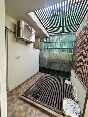 Balcony in 2.5 BHK Builder Floor at RWA Apartments Sector 47, Sector 47 – for Rent