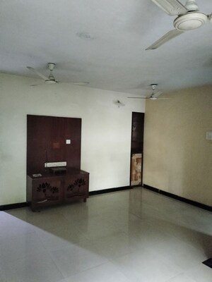 Room in 2 BHK Apartment at Cosmos Park, Ghodbunder Road – for Rent